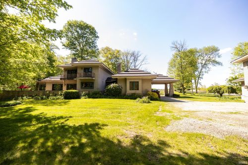 1223 N Harbour Pointe Dr, Peru, IN, 46970-8693 | Card Image