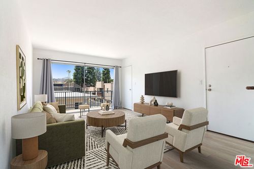 213-14560 Clark St, Sherman Oaks, CA, 91411 | Card Image