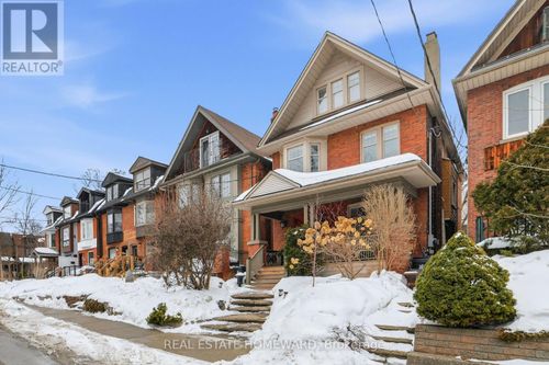 101 Bertmount Ave, Toronto, ON, M4M2X8 | Card Image