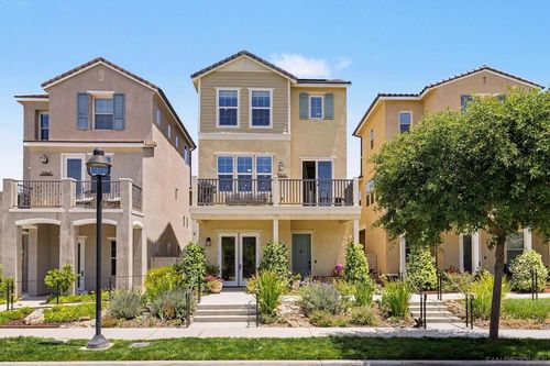 21541 Trail Blazer Ln, Escondido, CA, 92029-4844 | Card Image