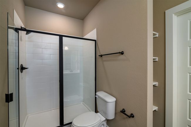 624 Harvest Moon Dr, Home with 3 bedrooms, 2 bathrooms and null parking in Venus TX | Image 12