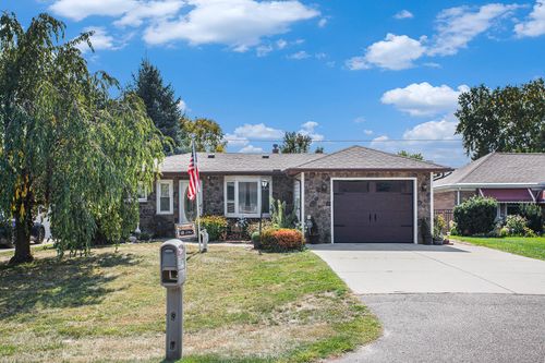 137 Tacoma Dr, Troy, MI, 48084-5424 | Card Image