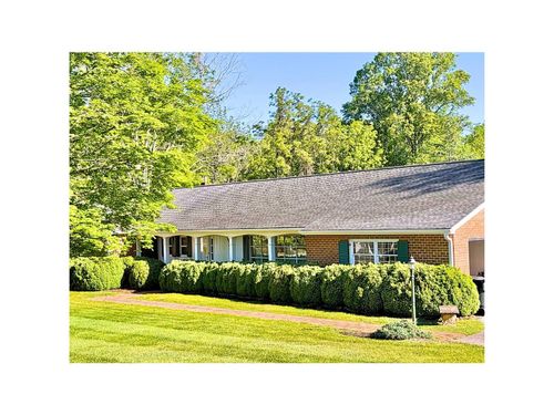 1502 Wellington Dr, Bedford, VA, 24523-3628 | Card Image