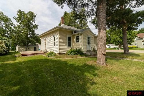 717 2nd Ave Ne, Waseca, MN, 56093-3355 | Card Image