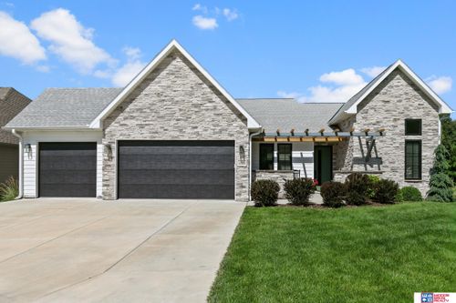 4505 Hawthorne Dr, Lincoln, NE, 68516-6205 | Card Image