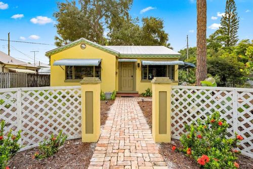 120 Sw 5th St, Stuart, FL, 34994-2901 | Card Image