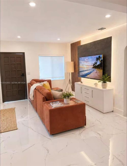5640 Ne Miami Court, Miami, FL, 33137 | Card Image