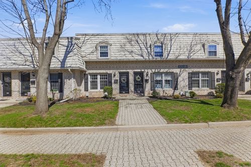 102-102 Corey Colonial, Agawam, MA, 01001-2750 | Card Image