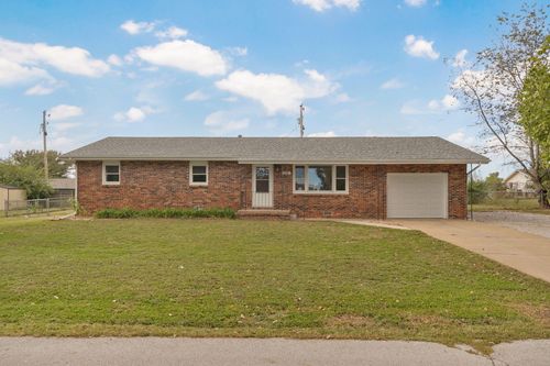 305 S Delaware St, Nixa, MO, 65714-8824 | Card Image