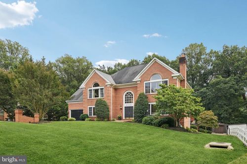 2716 Silkwood Ct, OAKTON, VA, 22124-1453 | Card Image