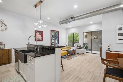2306-1901 Post Oak Blvd, Houston, TX, 77056-3931 | Card Image