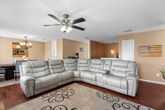 8559 Red Willow Dr, House other with 3 bedrooms, 3 bathrooms and 6 parking in Austin TX | Image 5