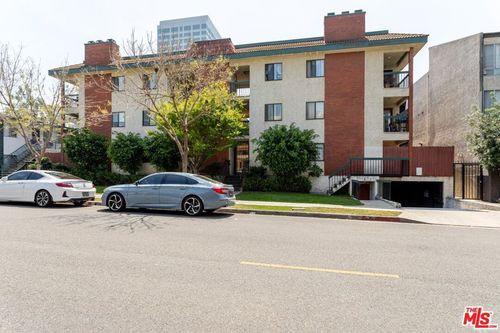 unit-206-330 Burchett St, Glendale, CA, 91203-1366 | Card Image