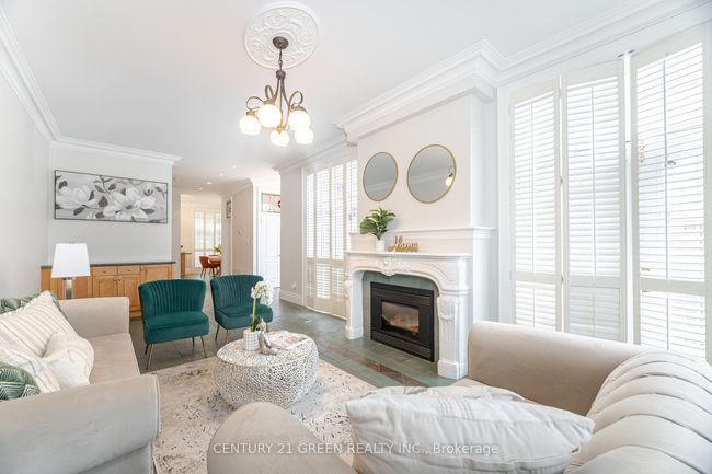 135 Glenmount Park Rd, House other with 4 bedrooms, 5 bathrooms and 2 parking in Toronto ON | Image 9
