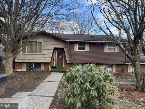 31 Deer Park Drive, POTTSVILLE, PA, 17901 | Card Image