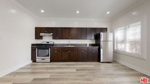 306-1117 S Westlake Avenue, Los Angeles, CA, 90006 | Card Image