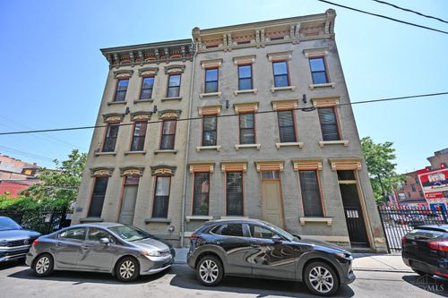 1222 Republic St, Cincinnati, OH, 45202 | Card Image