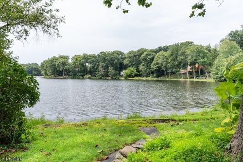 23 Cabot Ln, Kinnelon, NJ, 07405-3306 | Card Image