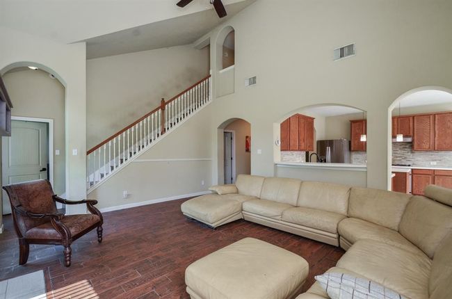 17719 Creek Bluff Ln, House other with 4 bedrooms, 3 bathrooms and 2 parking in Cypress TX | Image 9