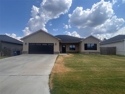 2104 N 11th St, McAlester, OK, 74501-3215 | Card Image