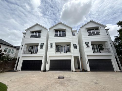 b-9426 Campbell Rd, Houston, TX, 77080-8015 | Card Image