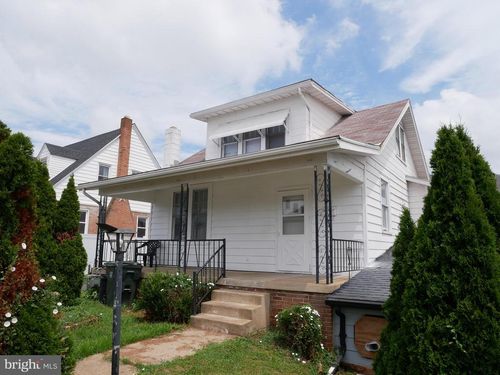 202 W Wilson Blvd, HAGERSTOWN, MD, 21740-7208 | Card Image