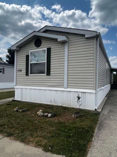 1336 John Ross Dr, Kalamazoo, MI, 49009-8306 | Card Image