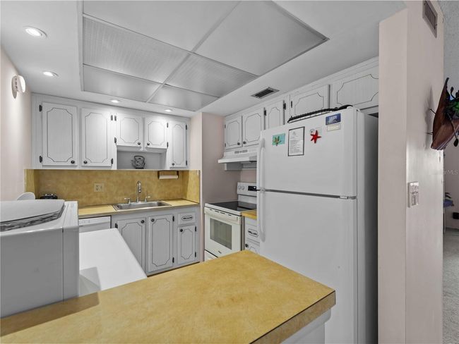 APT-226 - 72 Boundary Blvd, Condo with 1 bedrooms, 1 bathrooms and null parking in ROTONDA WEST FL | Image 16