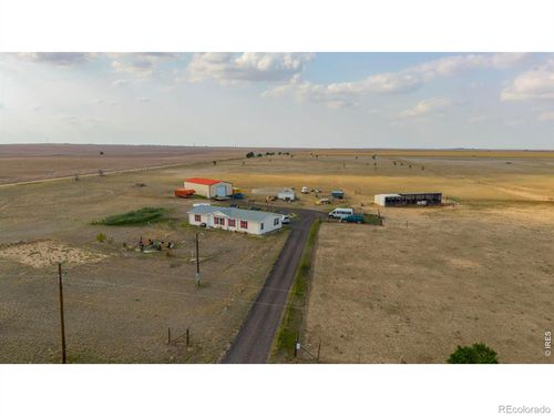 42605 E 112th Ave, Bennett, CO, 80102-9576 | Card Image