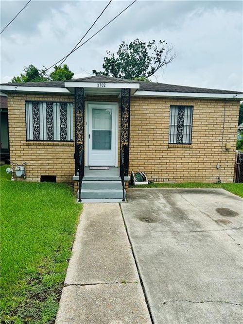 3102 Lawrence St, New Orleans, LA, 70114-3249 | Card Image
