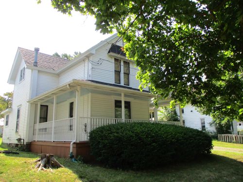 322 N Main, Perry, MI, 48872-9701 | Card Image