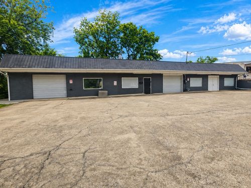 124 W Winchester St, Gallatin, TN, 37066-3236 | Card Image