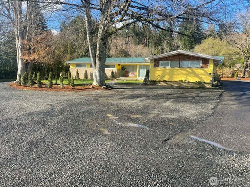 310 W Pine St, Elma, WA, 98541-9383 | Card Image