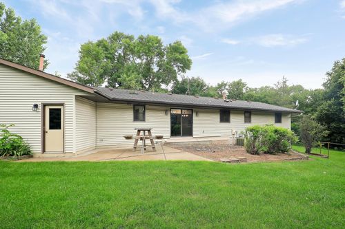11056 26th St Ne, Saint Michael, MN, 55376-9231 | Card Image