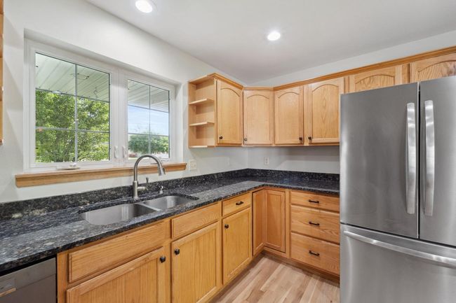 A - 1855 Cherokee Street, Condo with 4 bedrooms, 3 bathrooms and null parking in Grafton WI | Image 8