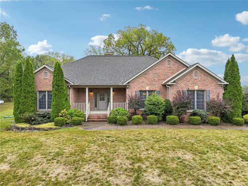 2210 Skyhill Rd, Edinburg, PA, 16116-3218 | Card Image