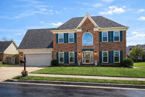 8905 Lindstrom Dr, Cordova, TN, 38016-1027 | Card Image