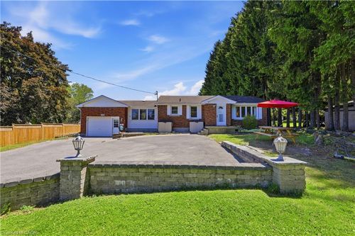 200 Bower Hill Rd, Woodstock, ON, N4S2N4 | Card Image
