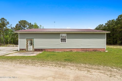 773 Old Wilmington Rd, Whiteville, NC, 28472-6947 | Card Image