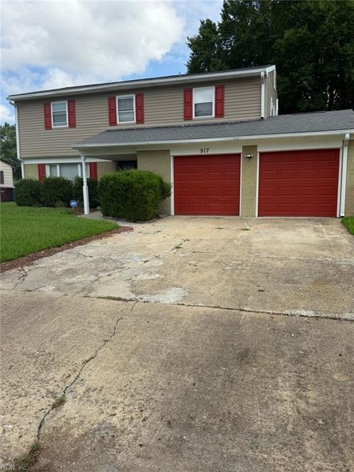 917 Sir Lancelot Dr, Chesapeake, VA, 23323-2527 | Card Image