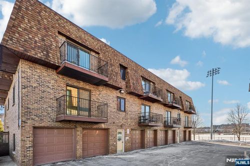 825 Riverside Ave, Lyndhurst, NJ, 07071-3057 | Card Image