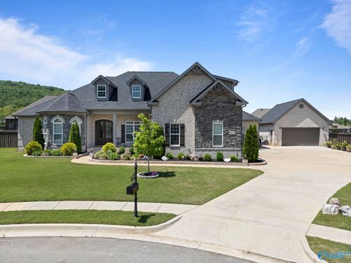 8008 Farm Meadow Dr Se, Owens Cross Roads, AL, 35763-7212 | Card Image