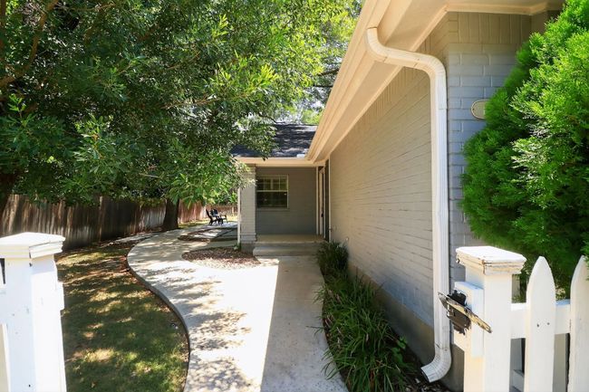 Fully Fenced Yard | Image 4