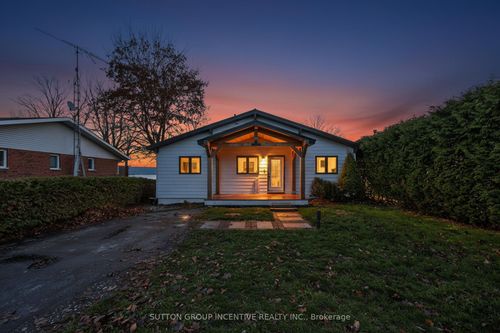 211 Moon Point Dr, Oro Medonte, ON, L3V0R8 | Card Image