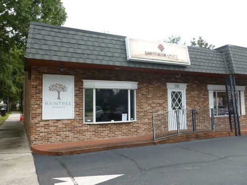 720 W University Ave, GAINESVILLE, FL, 32601-5157 | Card Image
