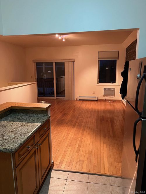 2-217 Graff Ave, Bronx, NY, 10465-3276 | Card Image