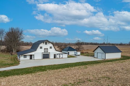 9462 N Rushville Rd, Knightstown, IN, 46148-9217 | Card Image