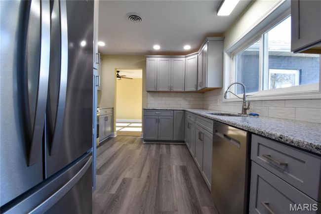 305 E Hauser St, House other with 4 bedrooms, 3 bathrooms and 2 parking in Litchfield IL | Image 12