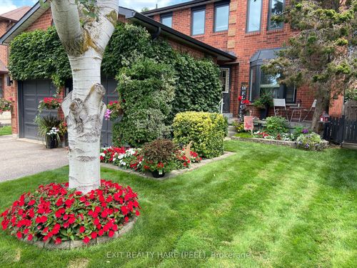 77 Lord Simcoe Dr, Brampton, ON, L6S5H1 | Card Image