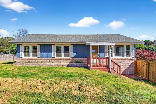 506 Gorman Bridge Rd, Asheville, NC, 28806-8818 | Card Image